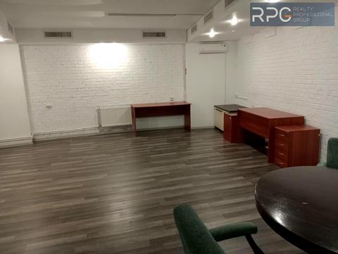 комерційна за адресою Рибальська вул., 22