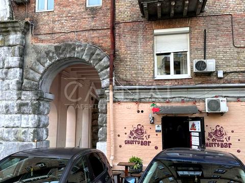 комерційна за адресою Хрещатик вул. (Kreschatic), 21