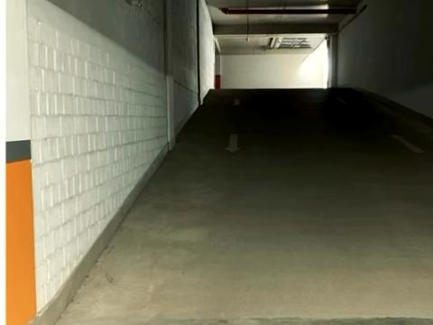 паркомісце за адресою Сидора Воробкевича вул., 33А, К18