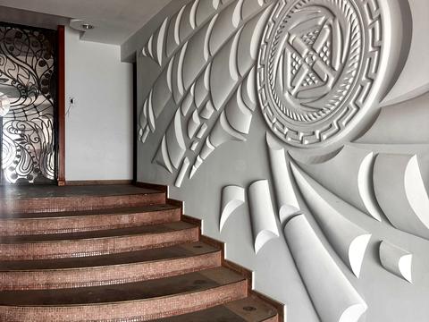 комерційна за адресою Павлівська вул., 18