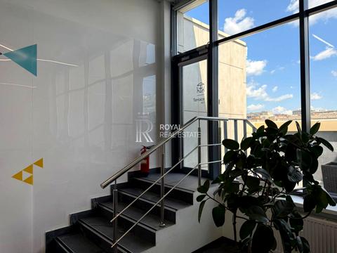комерційна за адресою Сім'ї Прахових вул. (Гайдара), 54
