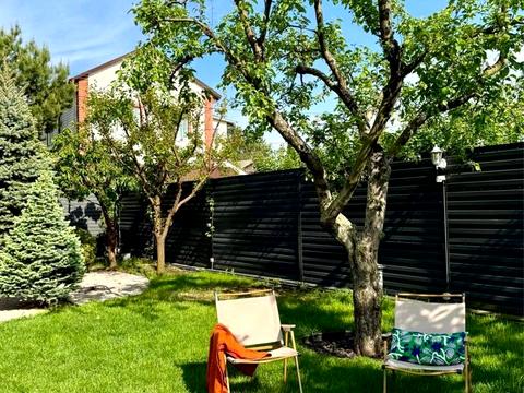 дом по адресу Українська