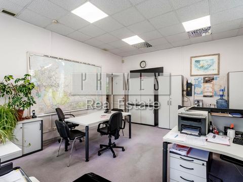 комерційна за адресою Стадіонна вул., 5