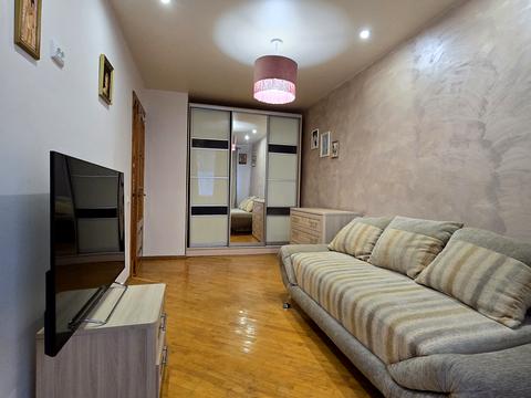 квартира за адресою Карпатська вул., 14