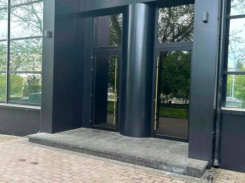 коммерческая по адресу Голосеевская ул., 93