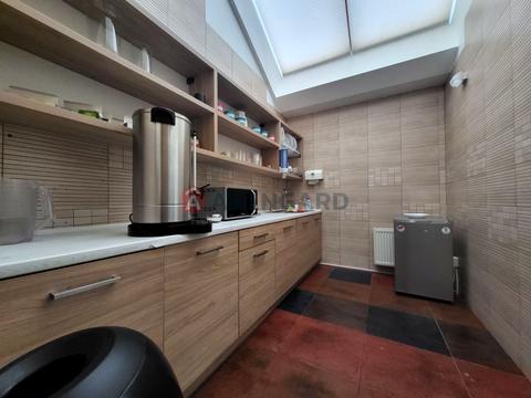 коммерческая по адресу Берестейский просп. (Победы), 31