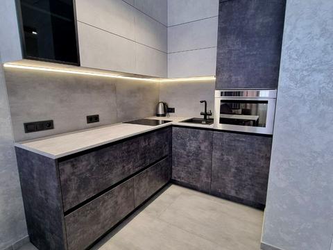 квартира за адресою Любомира Гузара просп. (Космонавта Комарова), 11