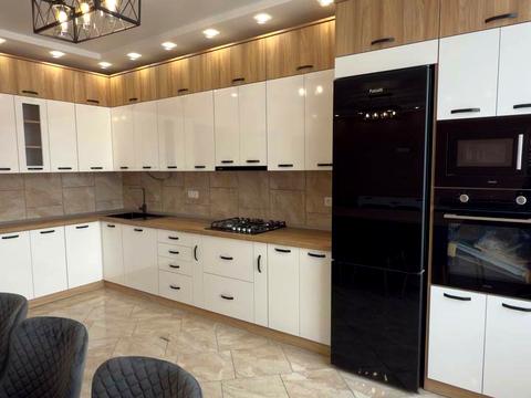 квартира за адресою Героїв Крут вул., 3