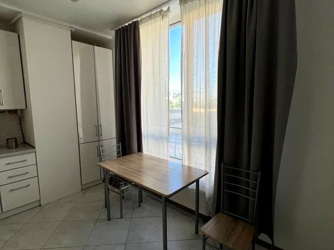 квартира за адресою Практична вул., 3