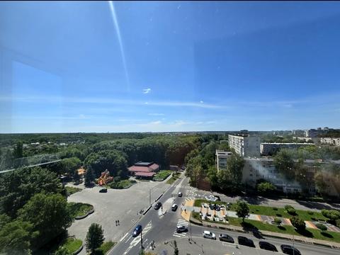 квартира за адресою Космонавтів просп., 79