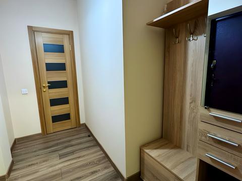 квартира по адресу Академика Глушкова просп., 9-Д