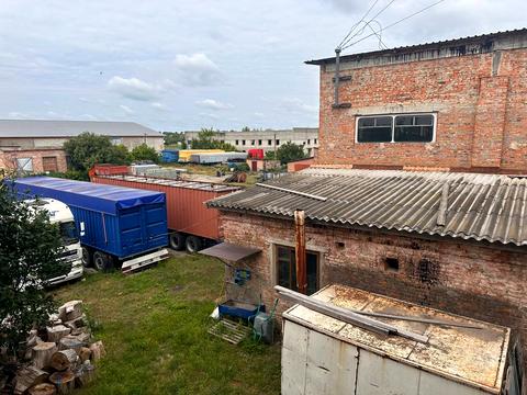 комерційна за адресою Зарічна вул., 2