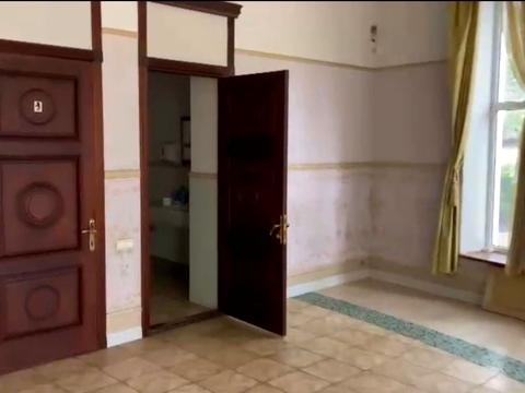 комерційна за адресою Садова, 8