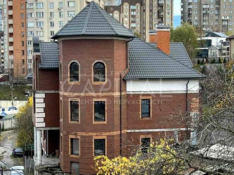 дом по адресу Валерия Лобановского просп., 124