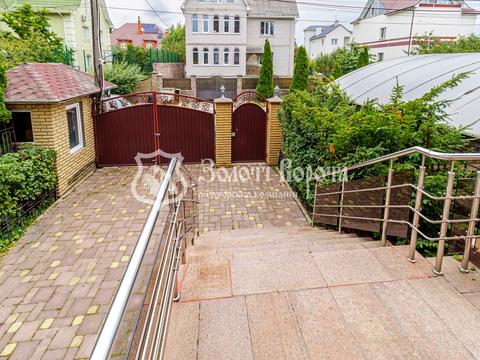 будинок за адресою Вишнева, 55