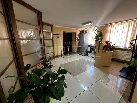 комерційна за адресою Антоновича вул. (Горького), 999