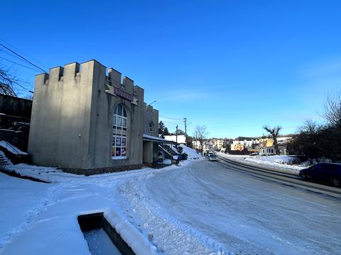 комерційна за адресою Вишнівецька, 1