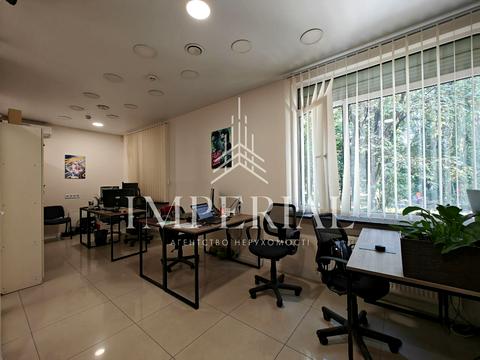 комерційна за адресою Олени Теліги вул., 5