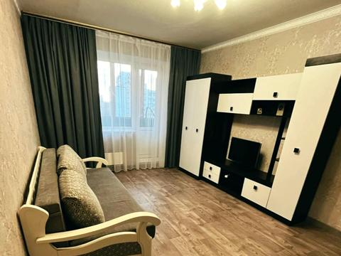 квартира за адресою Червоної Калини просп. (Володимира Маяковського), 4