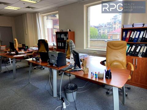 коммерческая по адресу Жилянская ул., 75