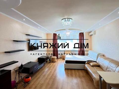 квартира за адресою Срібнокільська вул., 1