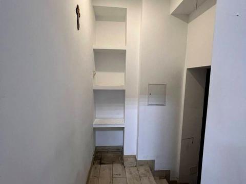 комерційна за адресою Івана Франка вул., 25
