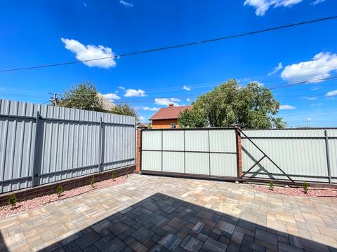 будинок за адресою Вишнева вул.