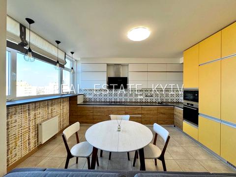 квартира за адресою Любомира Гузара просп. (Космонавта Комарова), 46-Б