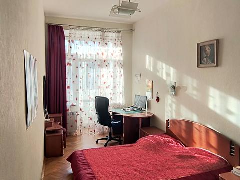 квартира за адресою Куликівський узвіз (Революції), 9