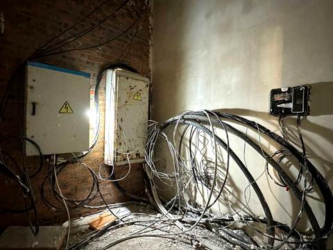 комерційна за адресою Дегтярівська вул., 51