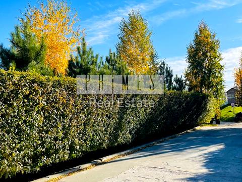 будинок за адресою Березова