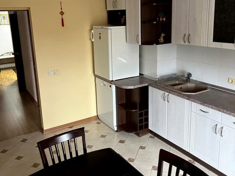 квартира за адресою Дарницький бульв., 12