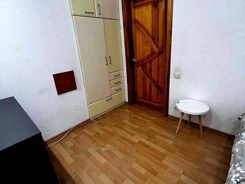 квартира за адресою Салютна вул., 22