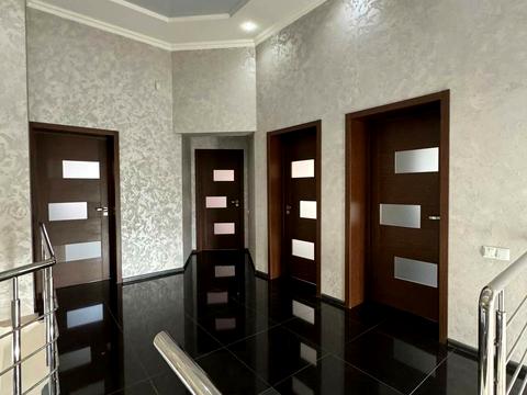 будинок за адресою Молодіжна