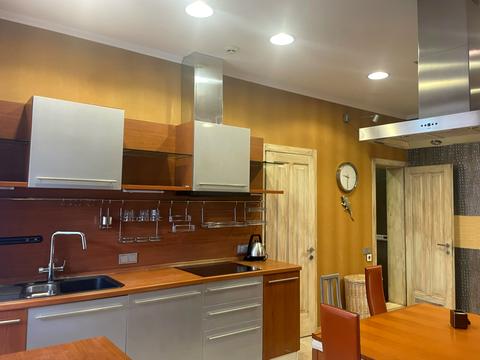 квартира за адресою Київ, Пирогова вул., 1/35