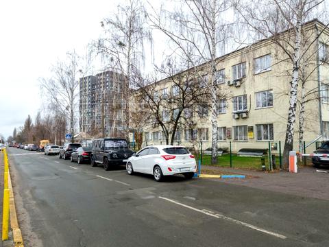 комерційна за адресою Лесі Українки вул., 54