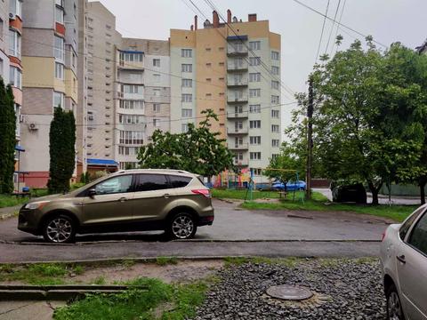 комерційна за адресою Академічна вул., 58