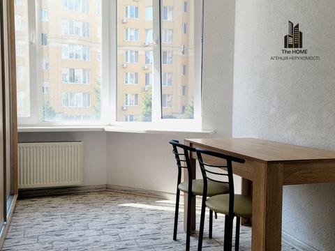 квартира за адресою Андрія Малишка вул. (Льва Толстого), 81
