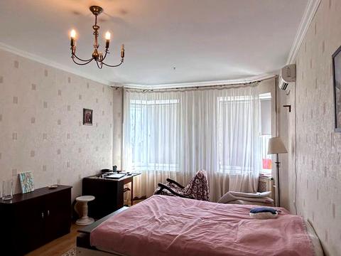 квартира за адресою Тополина вул., 16