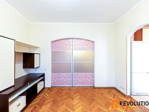 квартира за адресою Грушевського вул., 15
