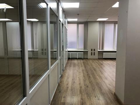 комерційна за адресою вул. Болсуновська, 8