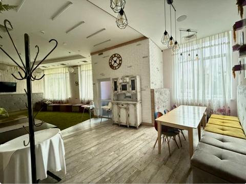 комерційна за адресою Срібнокільська вул., 12