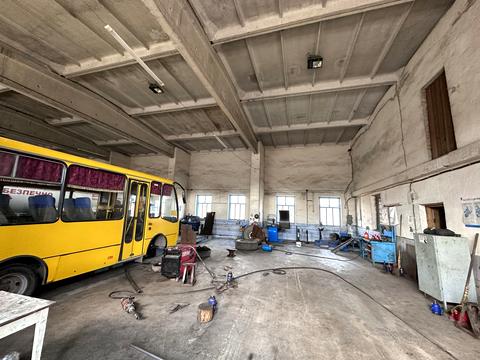 комерційна за адресою Радянська, 5
