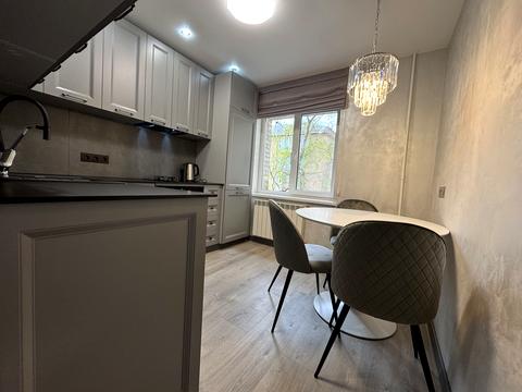 квартира по адресу Межигорская ул., 61