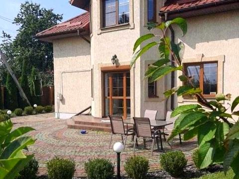 будинок за адресою Богдана Хмельницького вул.