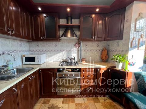 квартира за адресою Амвросія Бучми бульв., 8