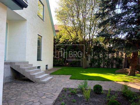 будинок за адресою Анатолія Солов'яненка вул.