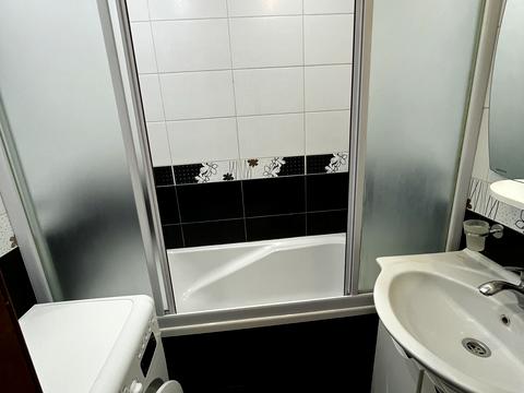 квартира за адресою Новорічна вул., 52