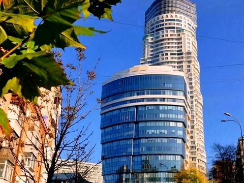 комерційна за адресою Кловський узвіз (Кловський), 7