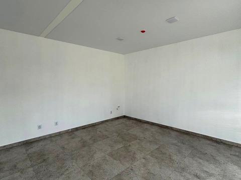 комерційна за адресою вул. Кропивницького Марка, 4